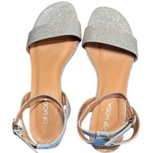 🆕 With Out Tags Top Moda Silver Sparkle Ankle Strap Sandals  w/2” Heels Size 8